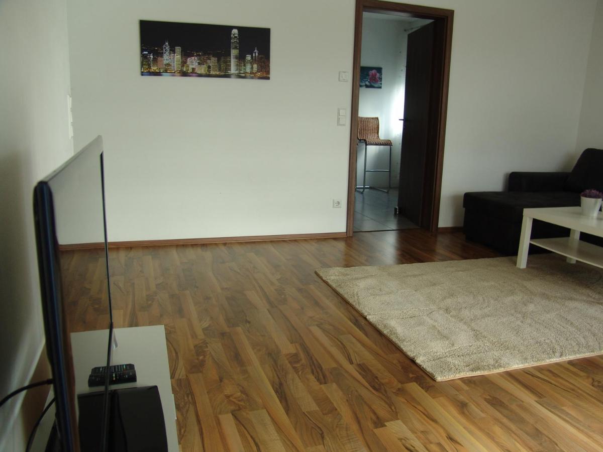 Apartment S&s Buss *