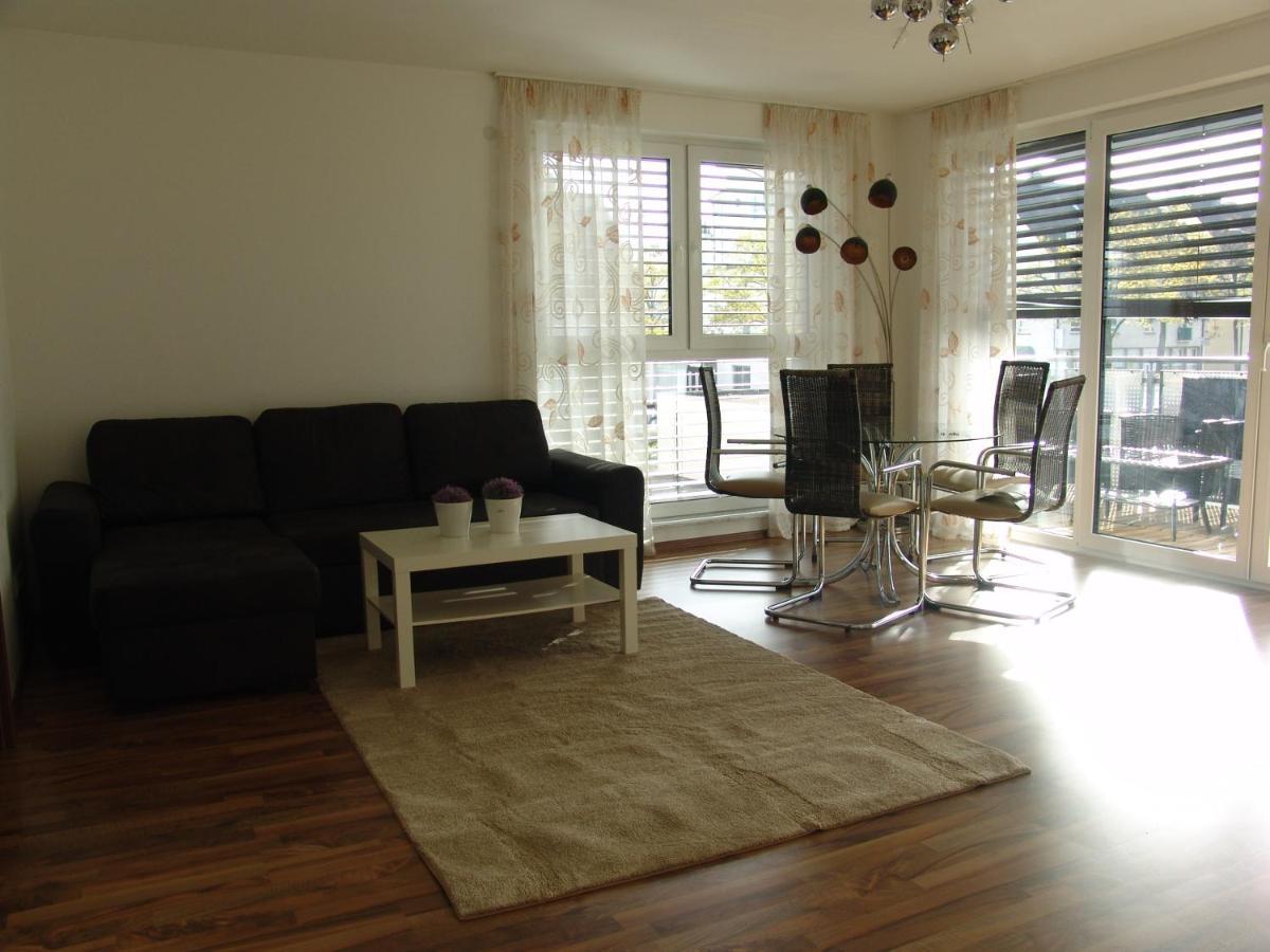 Apartment S&s Buss